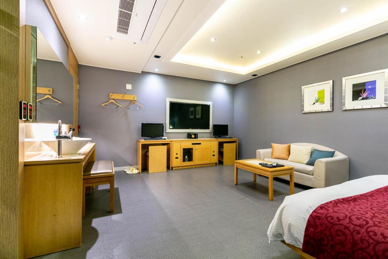 Seomyeon Ib Hotel Pusan Zewnętrze zdjęcie